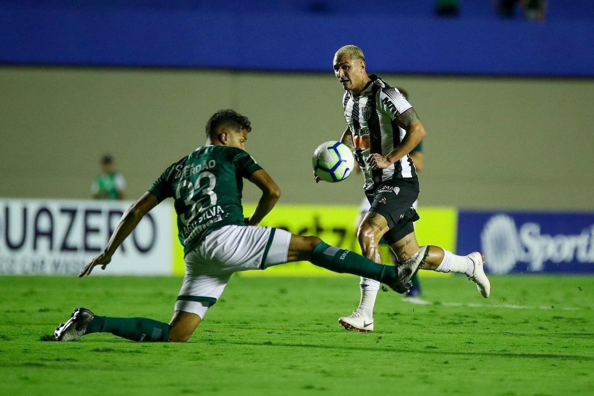 Fotos do duelo entre Gois e Atltico, no Serra Dourada, em Goinia, pela 12 rodada do Brasileiro