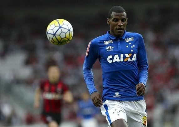 Partida válida pela 33ª rodada do Campeonato Brasileiro