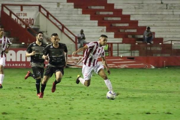 Nutico recebeu o ABC, nos Aflitos, em primeira partida da sequncia em casa e acabou sendo surpreendido aps incio ruim de segundo tempo