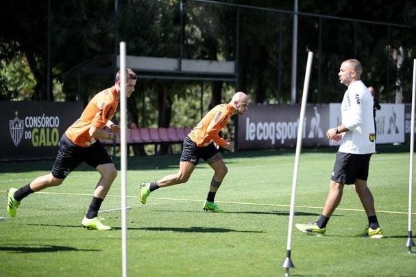 Atlético fez, nesta sexta, último treino antes do duelo na Arena da Baixada