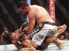 Werdum vence Minotauro por finalizao no duelo dos tcnicos do TUF Brasil 2
