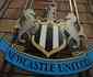 Dono do Newcastle United h dez anos, empresrio britnico coloca clube  venda