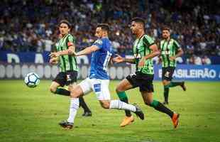 Depois de sair em desvantagem, Cruzeiro reagiu e conseguiu o empate com Arrascaeta