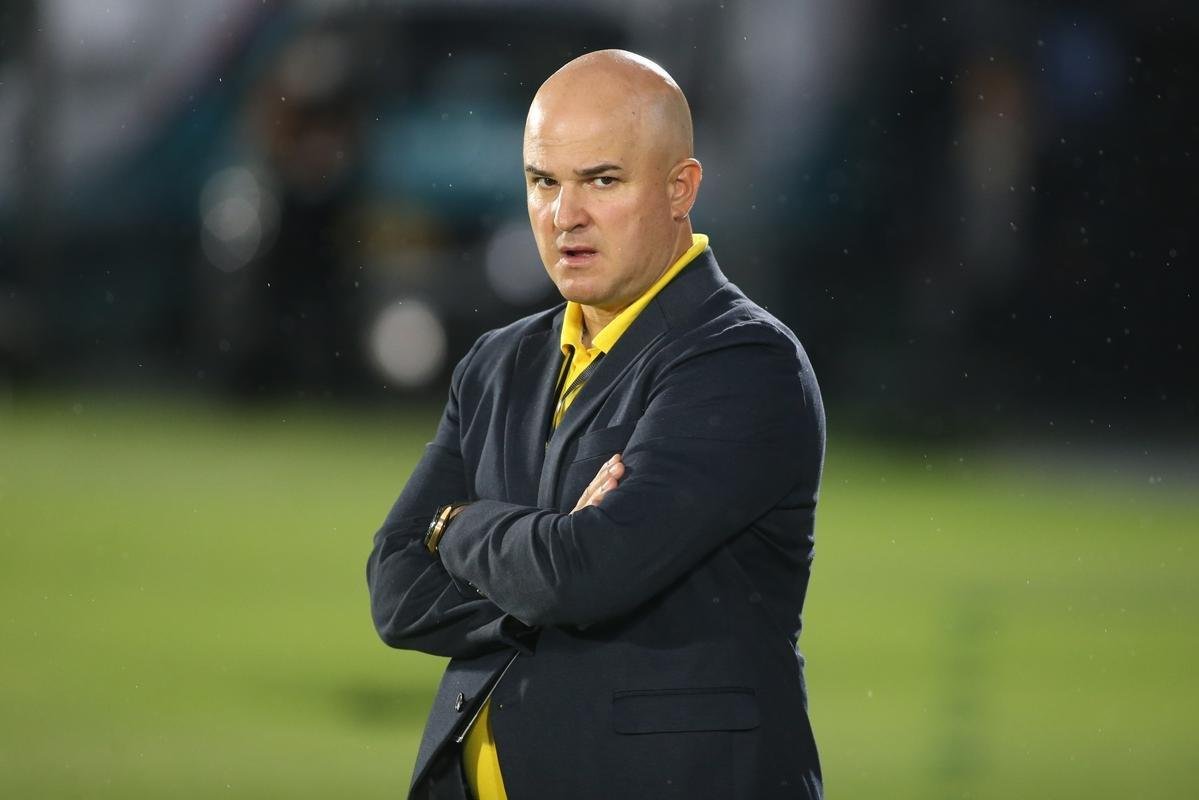 Fotos da partida entre Guaran e Amrica no Estdio Defensores del Chaco, em Assuno, pela segunda fase da Copa Libertadores