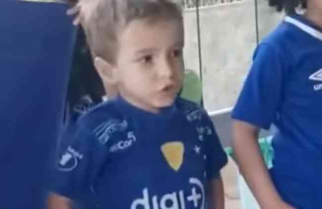 Fábio Miguel Torres revelou ser atleticano no dia do aniversário com o tema Cruzeiro