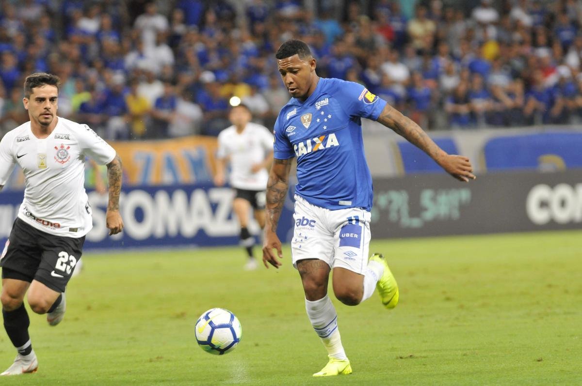 Fotos de Cruzeiro x Corinthians, no Mineiro, pela 34 rodada do Campeonato Brasileiro