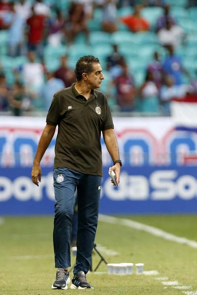 12 - Renato Paiva foi anunciado pelo Bahia em 06 de dezembro de 2022