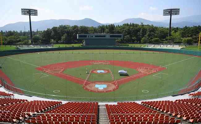Estdio de Beisebol Fukushima Azuma recebe primeiro evento da Olimpada de Tquio