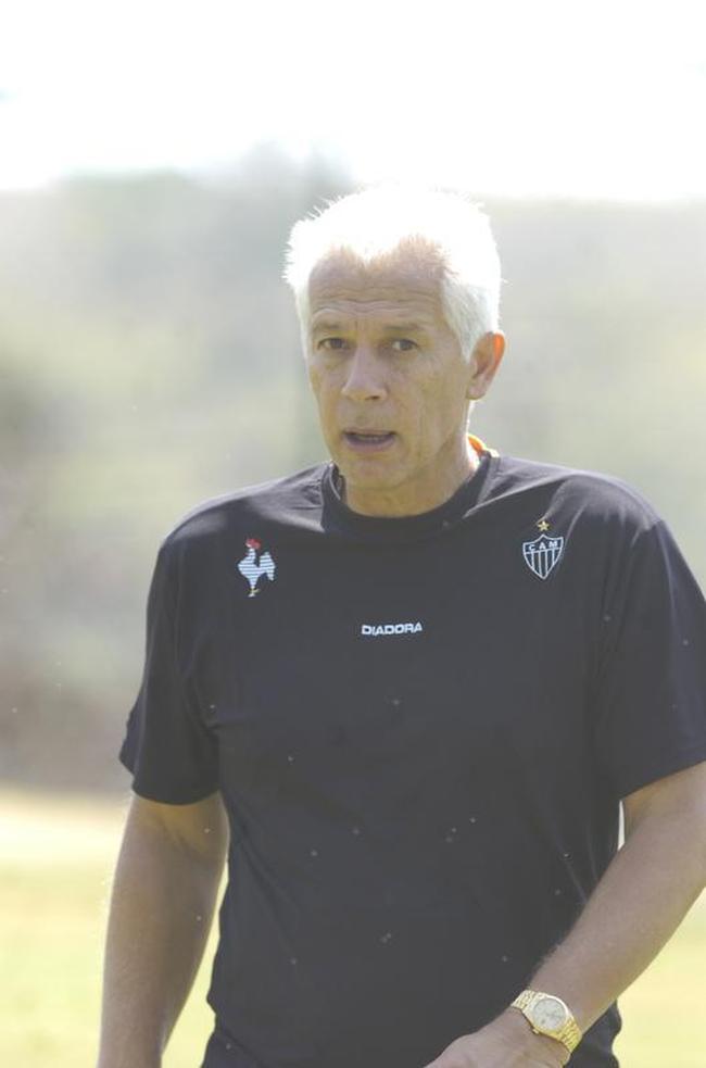 Emerson Leão (2007) - duas vitórias e uma derrota