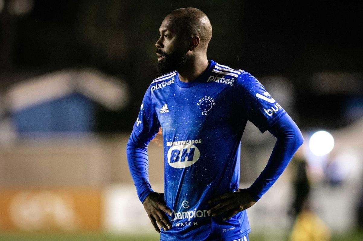 Fotos da partida entre Londrina e Cruzeiro, pela S�rie B