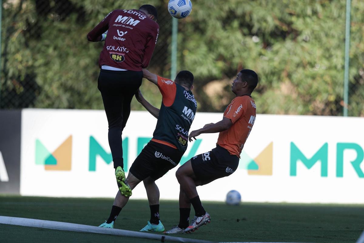Fotos do primeiro treino de Diego Costa pelo Atltico