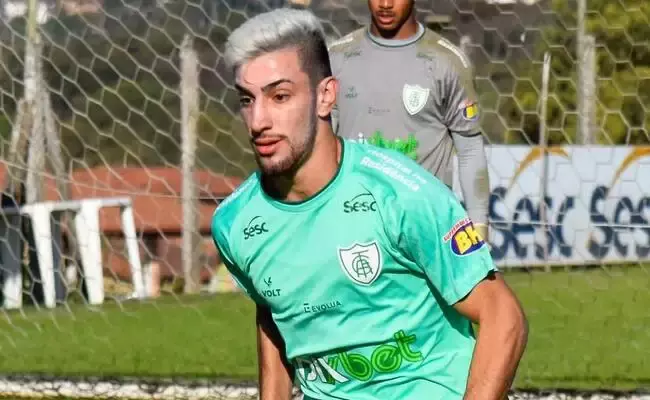 Pedrinho deixou o América para jogar na Rússia