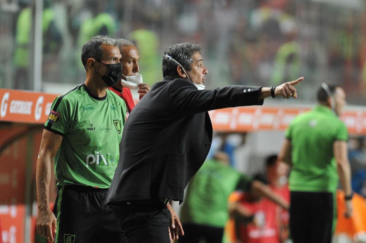 Fotos do empate por 0 a 0 entre Amrica e Barcelona de Guayaquil, no Independncia, em BH, pela terceira fase da Copa Libertadores