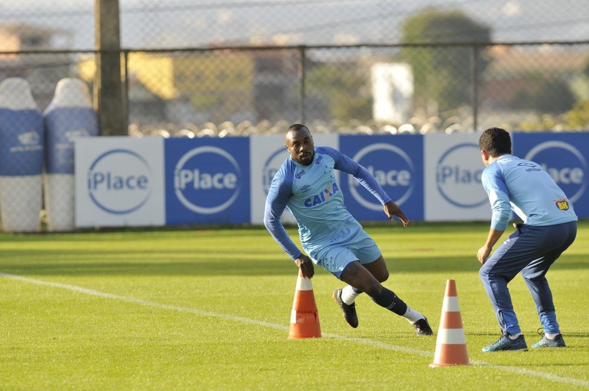 Imagens do treino do Cruzeiro desta quinta-feira, 12 de julho, na Toca da Raposa II