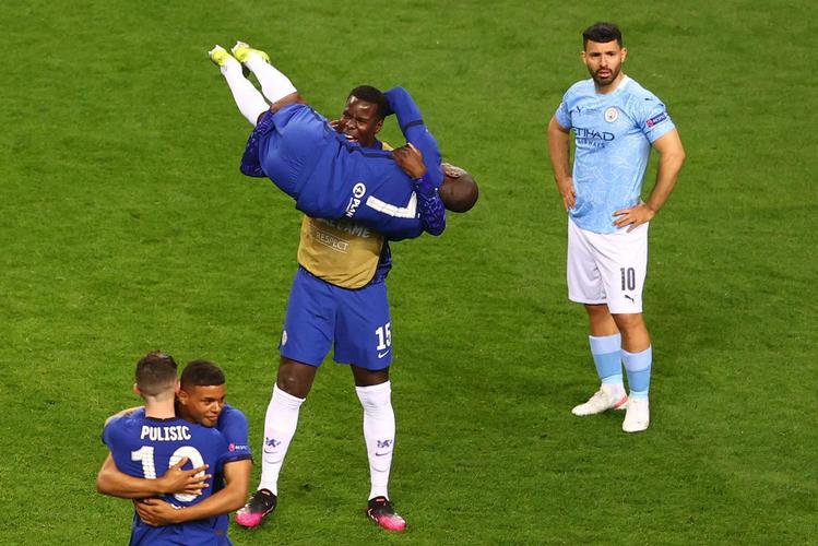 Chelsea faz a festa depois de vencer o Manchester City e faturar o bi na Liga dos Campeões