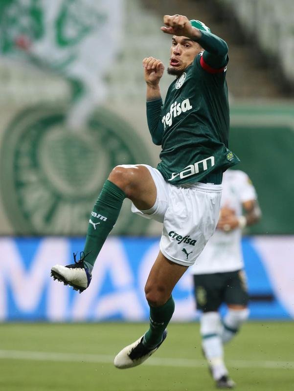 Palmeiras e Amrica se enfrentaram nesta quarta-feira (23), em partida de ida das semifinais da Copa do Brasil. O confronto foi realizado no Allianz Parque, em So Paulo. Na prxima quarta-feira (30), as equipes se reencontram no Independncia, em Belo Horizonte, s 21h30.