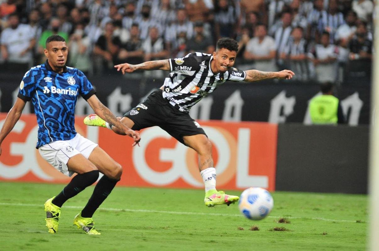 Fotos do jogo entre Atltico e Grmio, no Mineiro, em BH, pela 19 rodada do Campeonato Brasileiro