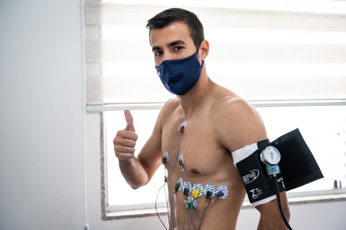 Jogadores do Cruzeiro passaram por exames de pré-temporada nesta quarta (27/01)