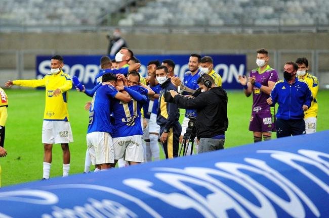 Fotos do jogo entre Cruzeiro e Vasco, no Mineiro, em Belo Horizonte, pela sexta rodada da Srie B do Brasileiro de 2021