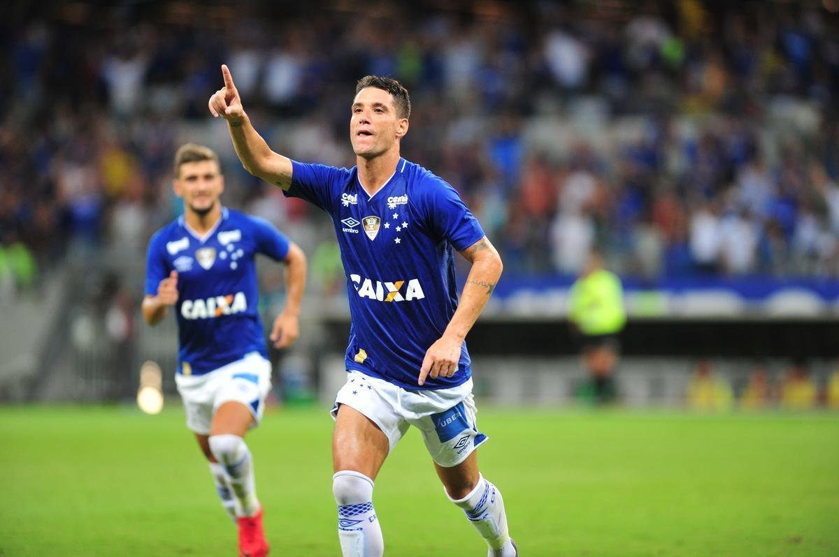 Imagens do jogo entre Cruzeiro e Uberlndia, pela 3 rodada do Estadual, no Mineiro