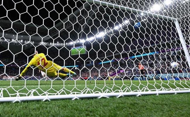 Cobranas de pnaltis no jogo Japo e Crocia, pelas oitavas de final da Copa do Mundo.