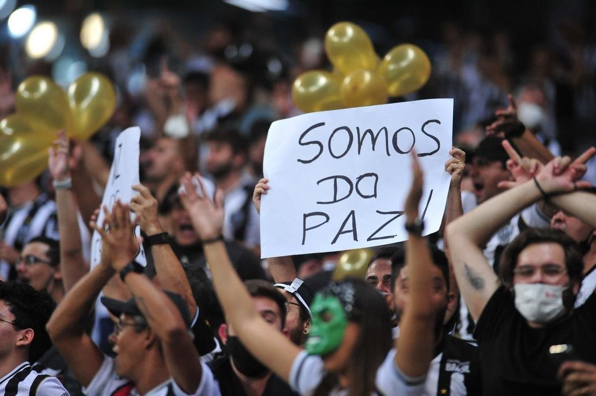 Fotos da torcida do Galo no Mineiro durante a semifinal da Copa Libertadores entre Atltico e Palmeiras (Alexandre Guzanshe/EM/DAPress 28/9/2021)