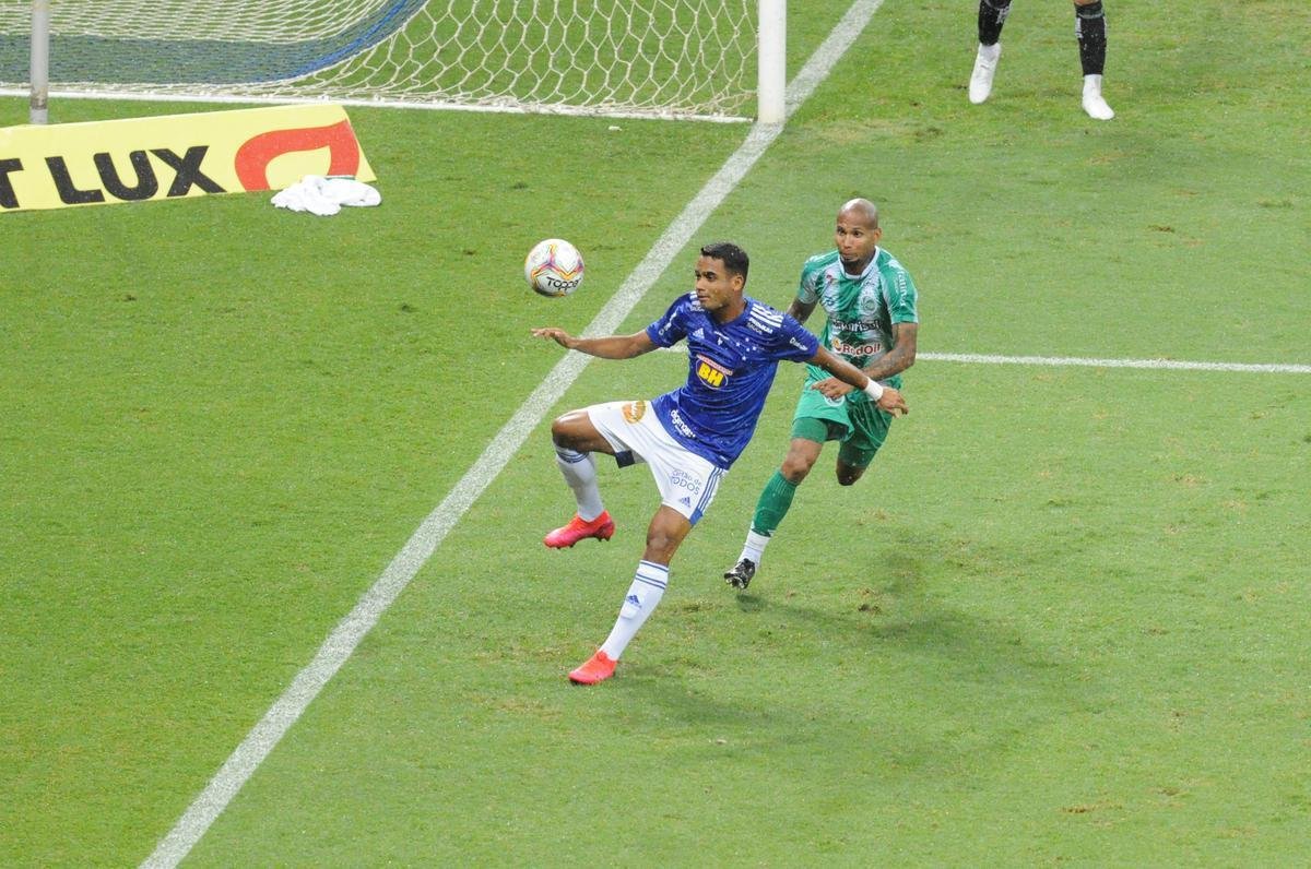 Cruzeiro x Juventude: fotos do jogo desta sexta-feira, no Mineiro, pela 16 rodada da Srie B