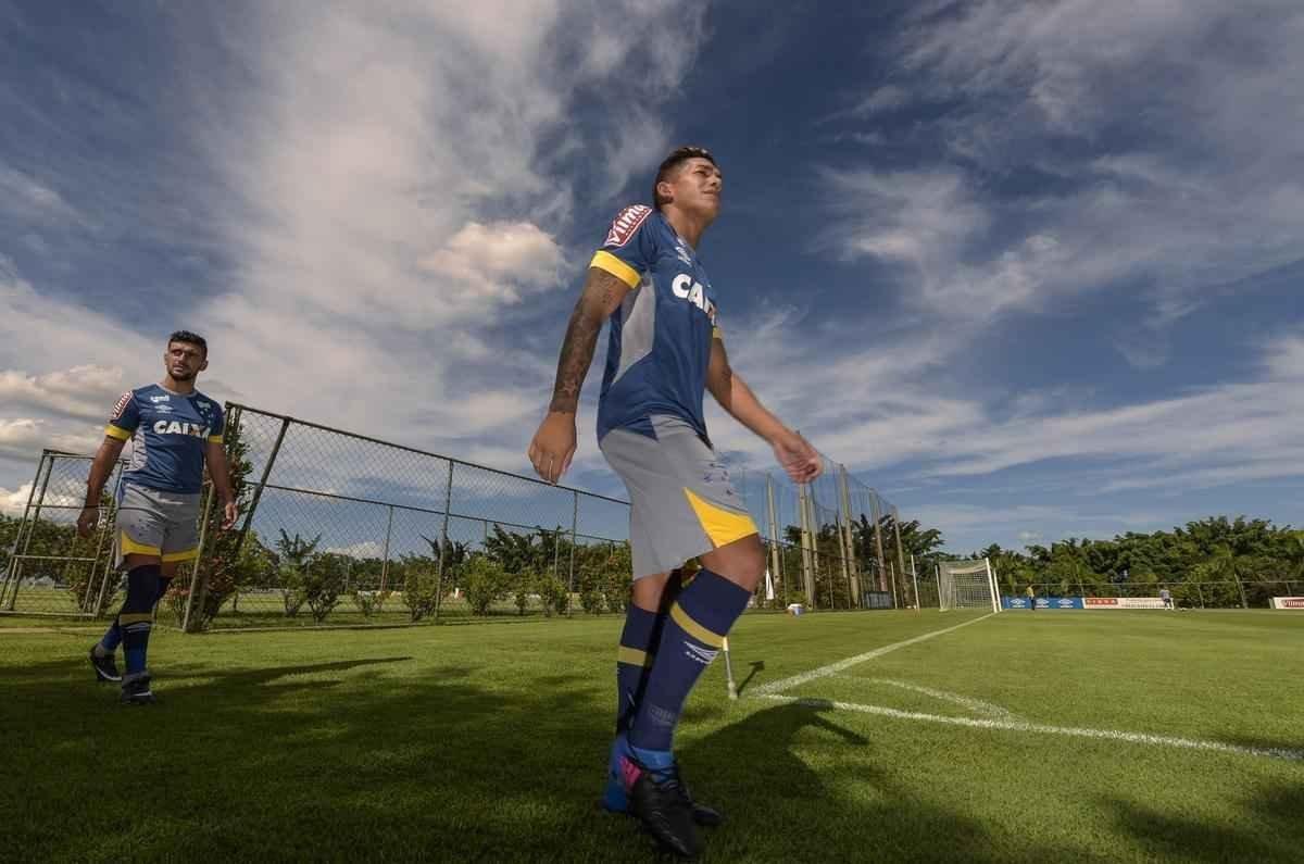 Mano montou a equipe titular para enfrentar o Villa Nova com Rafael; Ezequiel, Lo, Manoel e Diogo Barbosa; Henrique, Ariel Cabral, Arrascaeta, Robinho e Alisson; Rafael Sobis