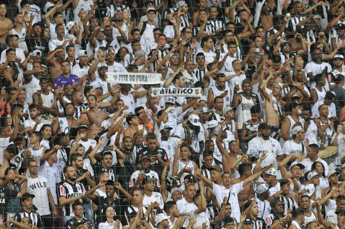 Torcida do Atltico compareceu em bom nmero ao Independncia para apoiar time diante do Danubio, pela Copa Libertadores