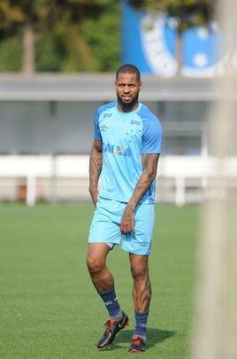 Fotos da reapresentao do Cruzeiro nesta segunda-feira, na Toca da Raposa II. Time se prepara para enfrentar o Boca Juniors, quinta-feira  noite, s 21h45, no Mineiro. Jogo valer pelas quartas de final da Copa Libertadores (Leandro Couri/EM D.A Press)