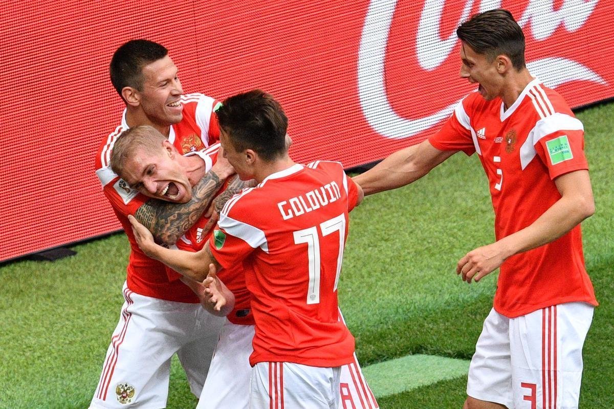 Seleo anfitri goleou Arbia Saudita por 5 a 0