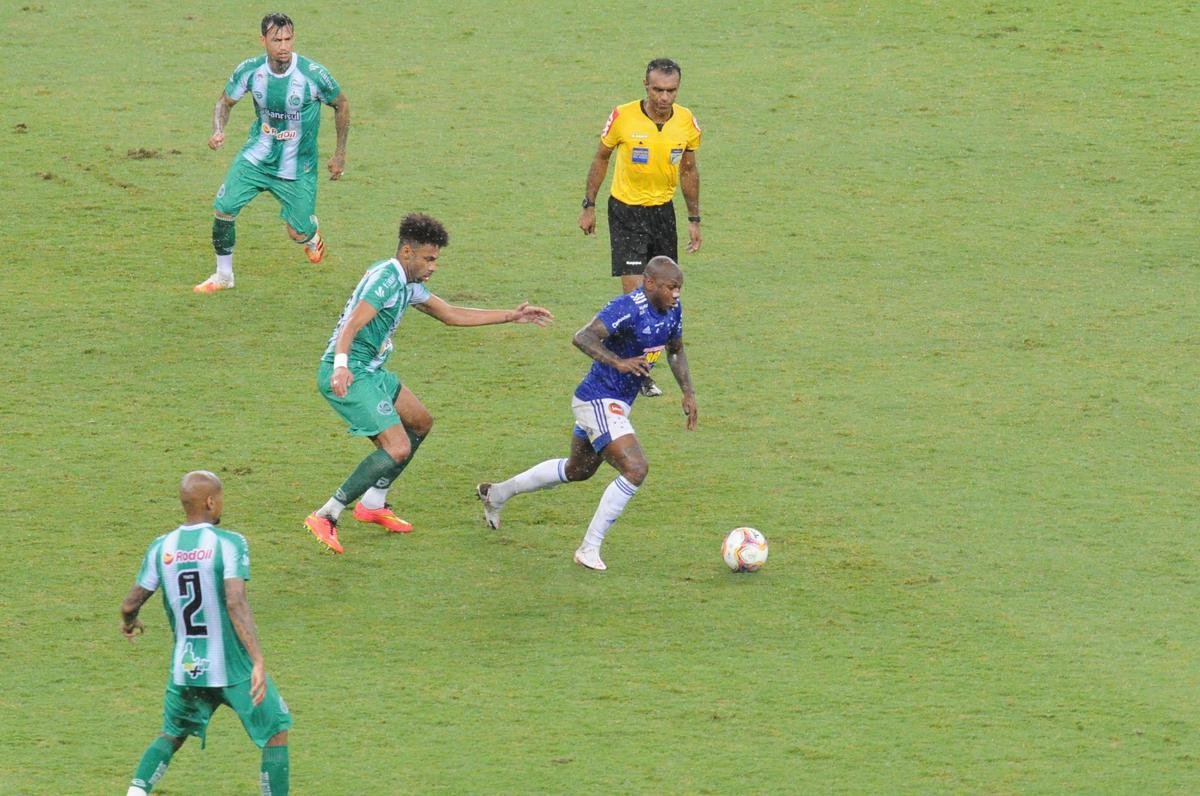 Cruzeiro x Juventude: fotos do jogo desta sexta-feira, no Mineiro, pela 16 rodada da Srie B