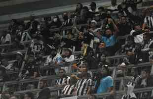 Fotos da torcida do Botafogo na partida contra o Amrica, no Independncia, pela stima rodada do Campeonato Brasileiro
