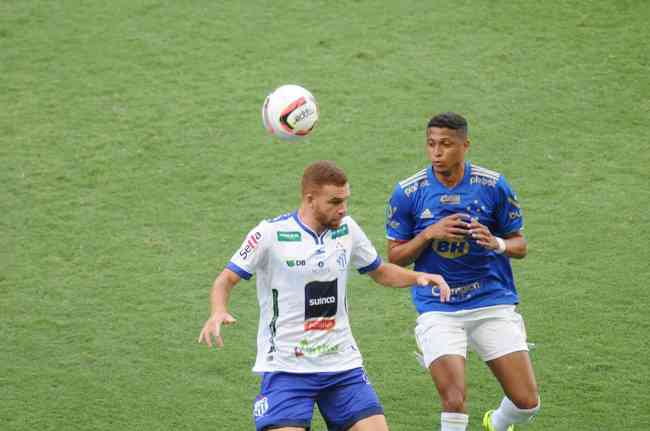 Goleiro Lucas França desembarca em Fortaleza e deve assinar com o  CearáEsportes