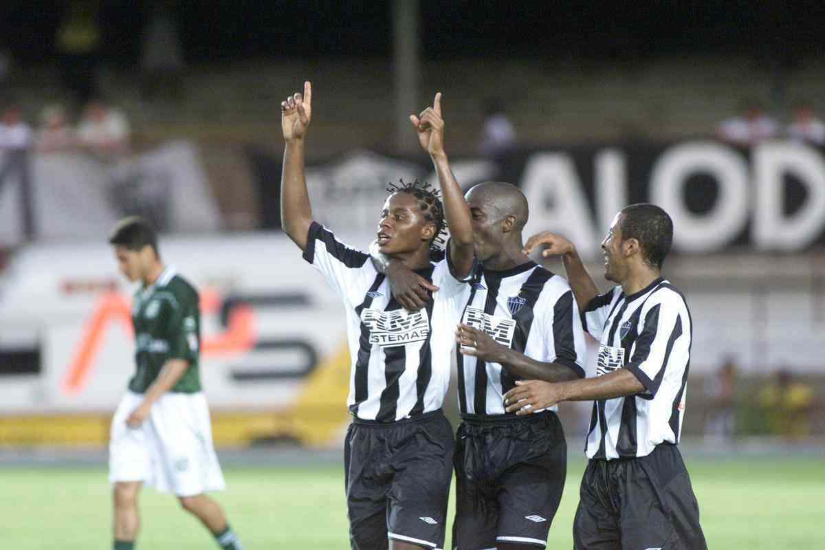 Semifinal do Campeonato Mineiro de 2004: Atltico venceu a Caldense no primeiro jogo, fora de casa, por 3 a 0, e no segundo jogo, em casa, por 3 a 1.