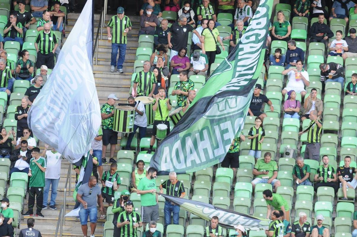 Amrica e Cuiab se enfrentaram, no Independncia, pela 9 rodada do Campeonato Brasileiro