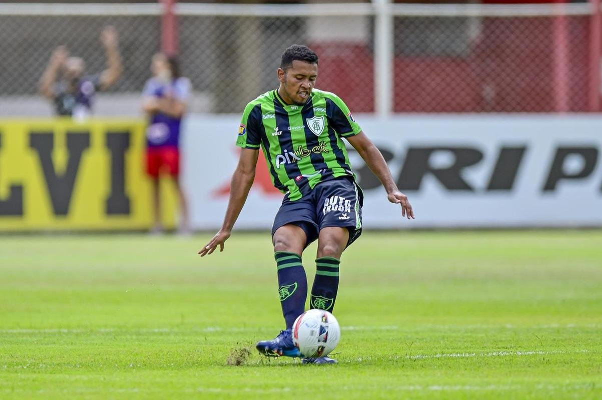 Jogo foi disputado com muito calor, em Nova Lima, na manh deste sbado 