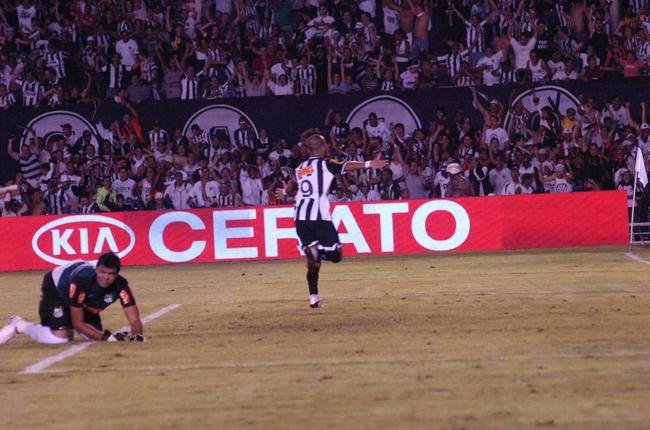 Diego Tardelli marcou hat-trick pelo Atltico na Copa do Brasil de 2010