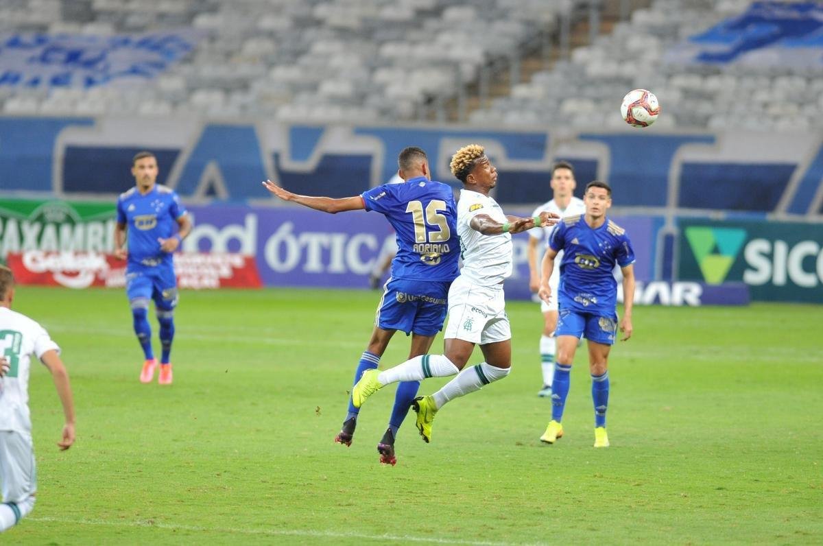 Fotos do clssico de ida da semifinal do Campeonato Mineiro, entre Cruzeiro e Amrica, no Mineiro, em Belo Horizonte