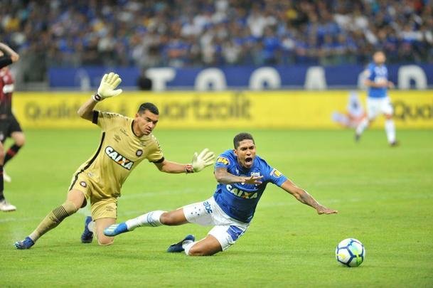 Cruzeiro conseguiu marcar no segundo tempo, com Arrascaeta, mas sofreu empate no fim com Bergson