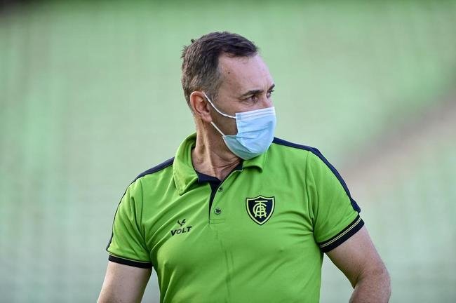 O Amrica recebeu o Tombense neste sbado (19), em jogo vlido pela 11 rodada do Campeonato Mineiro. Sem pblico, a partida foi realizada no Estdio Independncia, em Belo Horizonte.