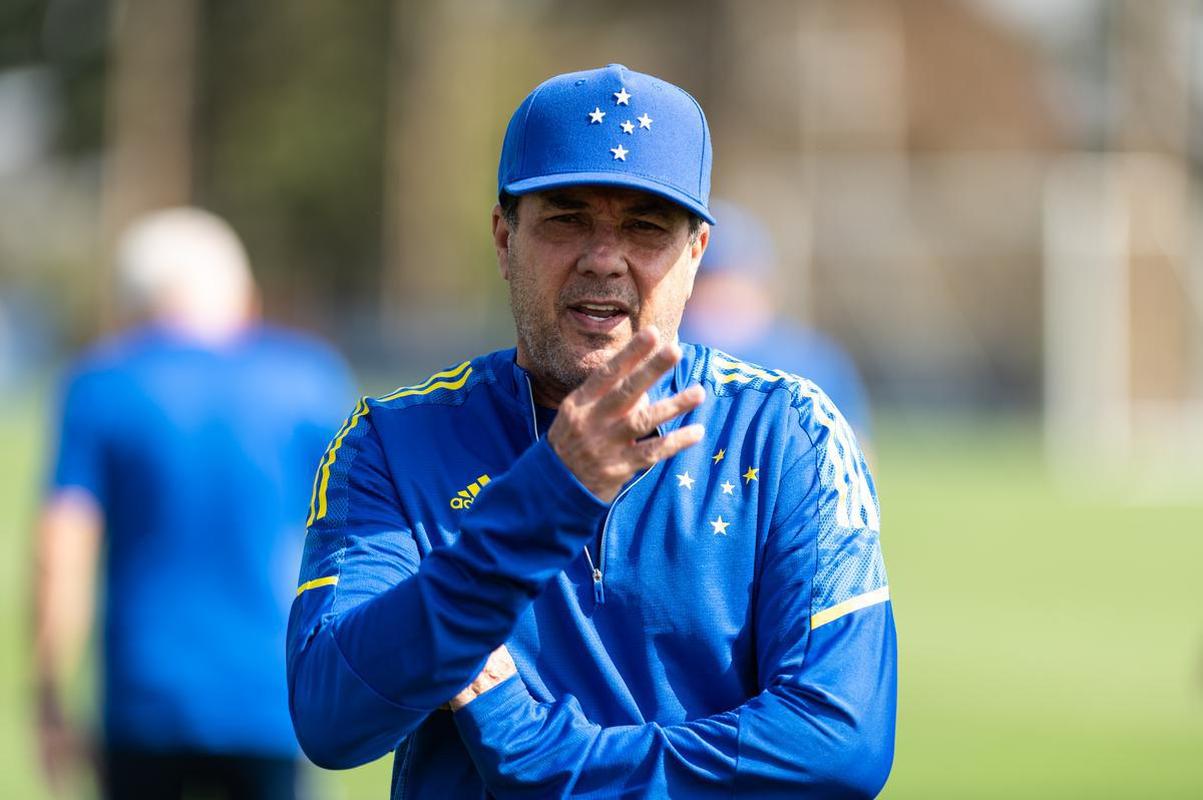Fotos do treino do Cruzeiro desta sexta-feira na Toca II