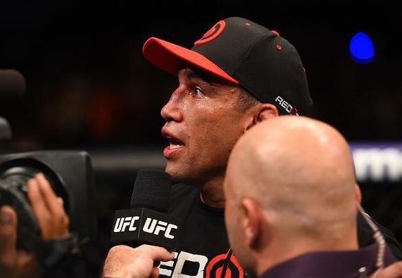 Fotos da vitória arrasadora de Fabrício Werdum sobre Cain Velasquez
