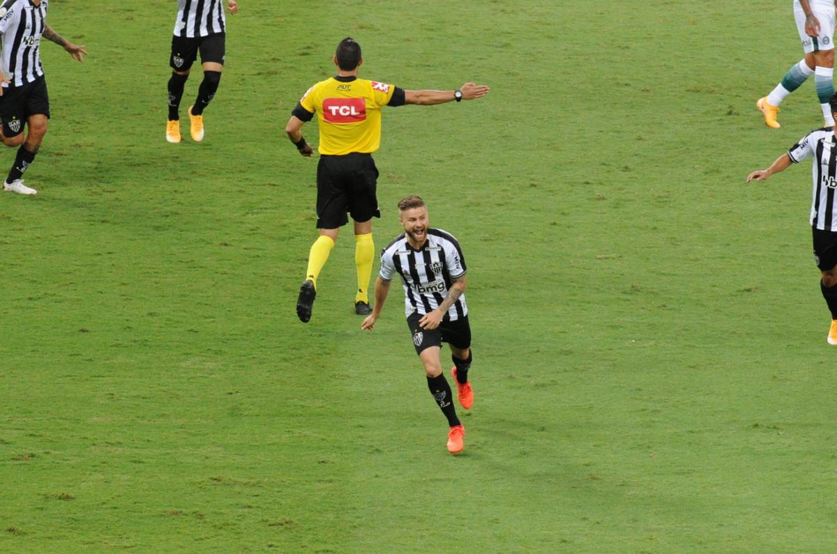 Imagens do jogo entre Atlético e Coritiba, pela 27ª rodada da Série A do Campeonato Brasileiro, no Mineirão