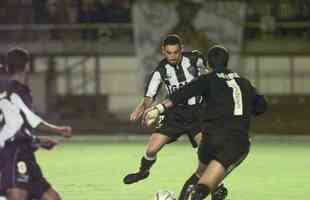 14/03/2000 - Atltico 2 x 0 Bella Vista (Uruguai) - Guilherme marcou dois gols pelo Galo