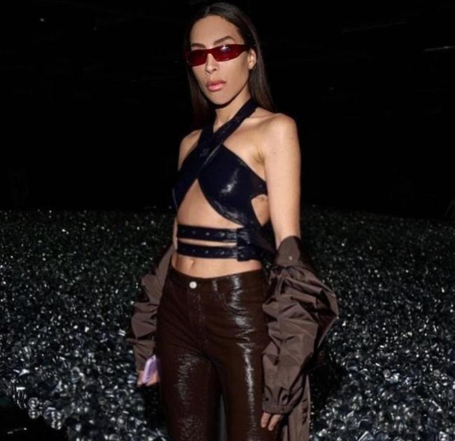 Ines Rau é uma famosa modelo trans da França