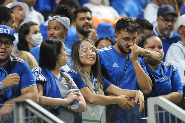 Fotos da torcida do Cruzeiro na partida de volta das oitavas de final da Copa do Brasil, contra o Fluminense, no Mineiro (Juarez Rodrigues/EM/DAPress)