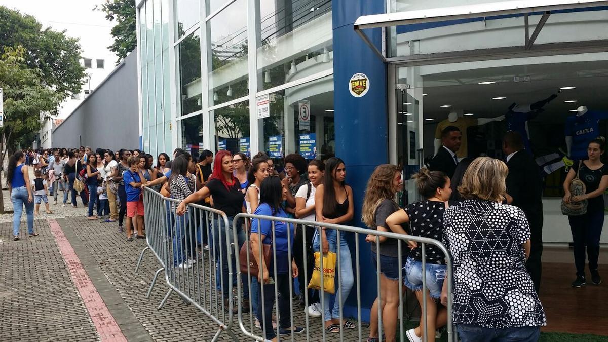 Torcedoras marcaram presena em grande nmero no Barro Preto