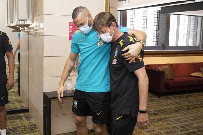 Jogadores se apresentam  Seleo Brasileira