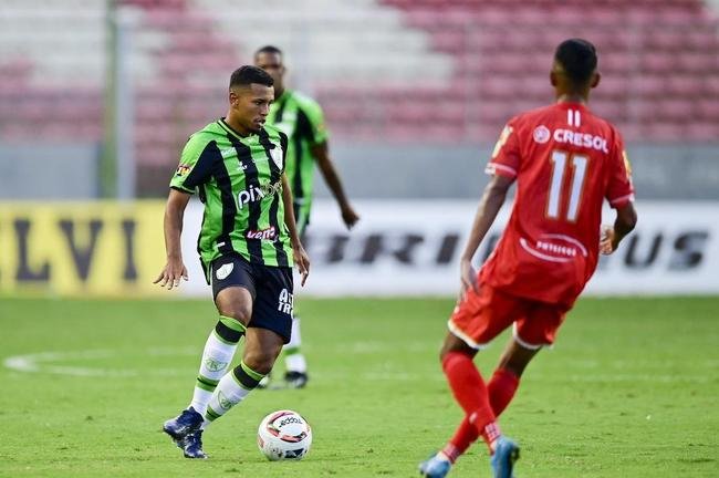 Kevyn (Meio-campista)